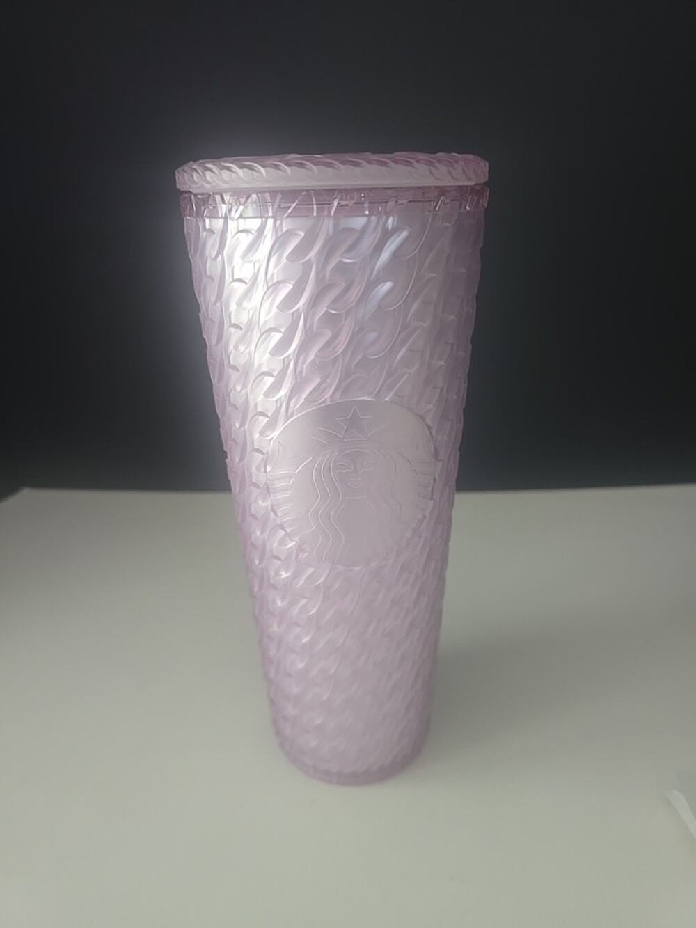Starbucks 2024 Lavender Chain Link Cold Cup 24oz SKU 011148678 Lid